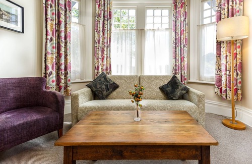 Canford Cliffs Hotel | Inn In The Park