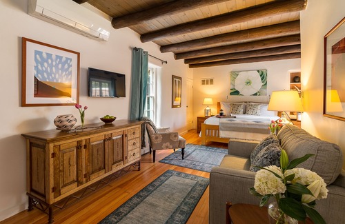 South Capitol Bed & Breakfast | Inn Of The Turquoise Bear