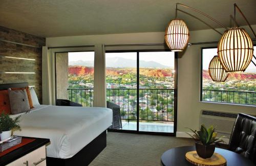 St. George Hotel | Inn On The Cliff