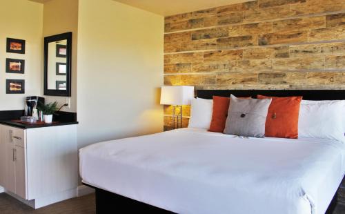 St. George Hotel | Inn On The Cliff