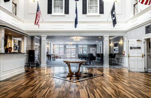Greenwood Hotel | Inn on the Square, an Ascend Collection Hotel