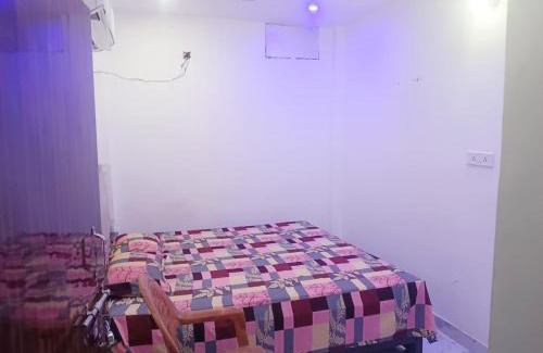 Ayodhya House | INN Shyam Bihari Guest House 500 Meter Ram mandi