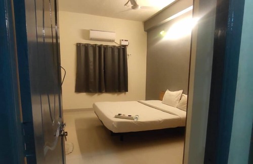 Porur Hotel | Inn34 By Blessings Hospitality