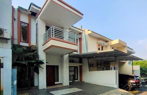 Semarang House | INNCA - Rooms at Villa Jatidiri, Semarang