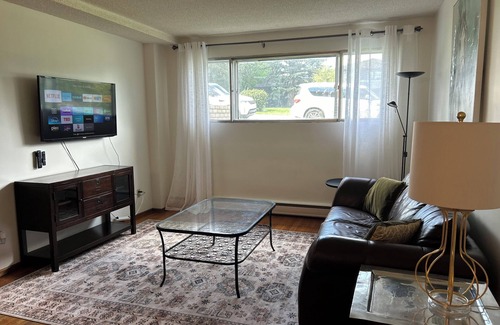 Southwest Calgary Condo | Inner city close to Stampede and Stanley Park