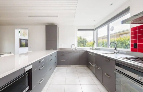 Christchurch City Centre House | Inner City House - Great Location!