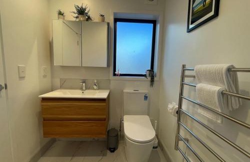 Christchurch City Centre Apartment | Inner City Studio Retreat