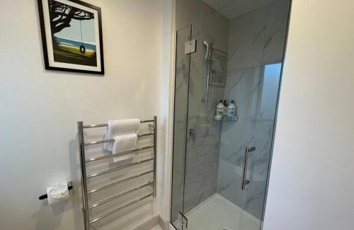 Christchurch City Centre Apartment | Inner City Studio Retreat