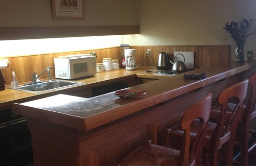 Port Townsend House | Innkeepers Apartment at Eaglemount Wine and Cider