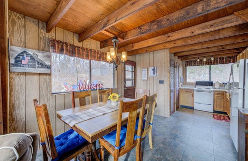 Innsbrook Ski Chalet | Innsbrook lakefront A-Frame, kayaking, paddle boarding and more