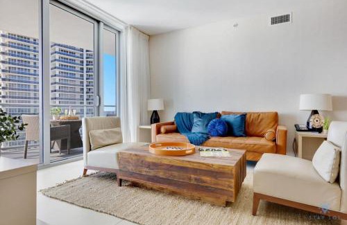 Hollywood South Central Beach Apartment | Insane Ocean View Balcony Beachfront Condo Pool