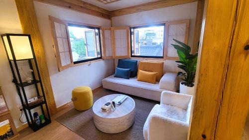 Jongno Villa | Insarang