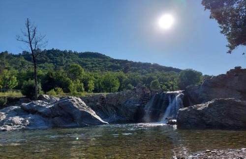 Saumane Other | Insolite - Nuit à la belle étoile dans gazébo thaï près de la rivière