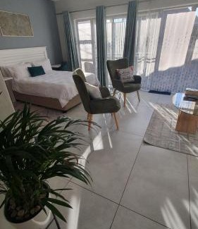 Edenvale House | Inspire Cottage Near OR Tambo Airport & Edenvale