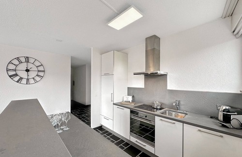 Lens Apartment | Instant Ski and Golf Paradise - Crans Montana