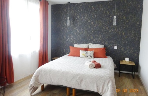 Nogent-le-Rotrou Apartment | Intello - studio tout confort centre-ville Nogent-le-Rotrou