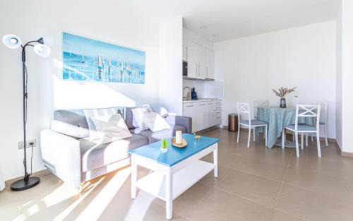 Cala Apartment | Intempo by Holuxe - 052 - 5th floor