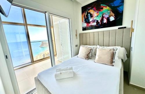 Cala Apartment | Intempo by Holuxe - 315 - 31th floor
