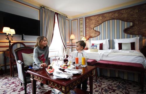 Bordeaux Golden Triangle Hotel | InterContinental Bordeaux Le Grand Hotel by IHG