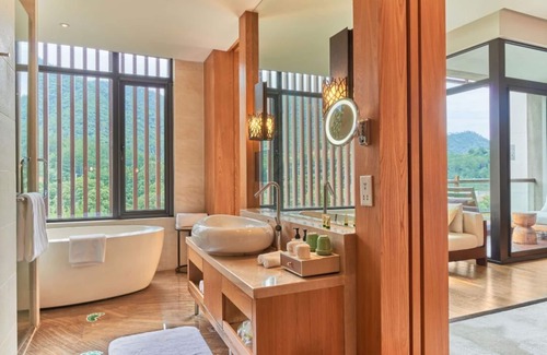 Chun'an Hotel | InterContinental One Thousand Island Lake Resort by IHG