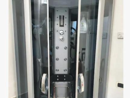 Bari City Centre Apartment | Intero appartamento 4 camere da letto 3 bagni 12 posti letto Cado Dalle Nubi