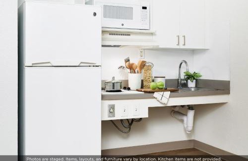 Hazelwood Hotel | InTown Suites Extended Stay St. Louis MO - Hazelwood