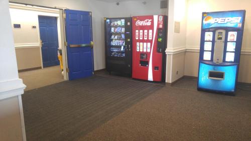 Coon Rapids Hotel | InTown Suites Extended Stay Minneapolis MN - Coon Rapids