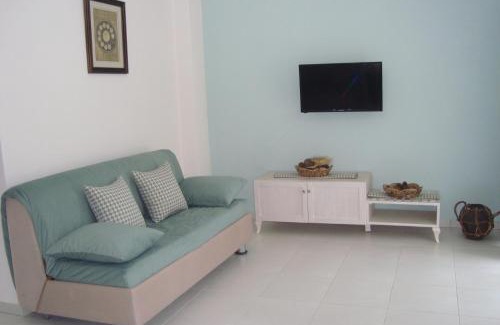Chrisi Akti Apartment | Intra Mare