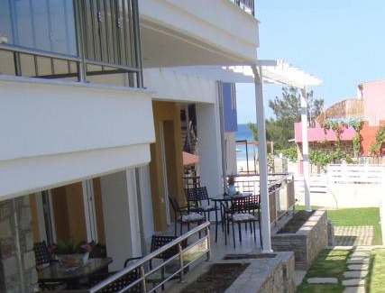Chrisi Akti Apartment | Intra Mare