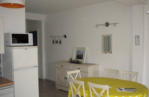 Intra Muros Apartment | Intra-Muros, T3, 100 m from the beach, elevator, chq vacances