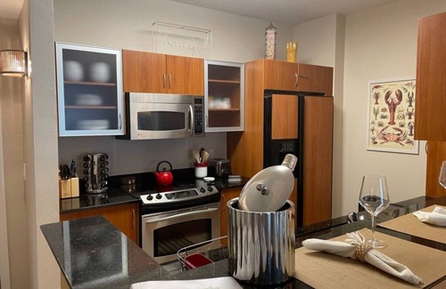 East Ocean Ave Condo | Intracoastal Luxury in Lantana with Marina!