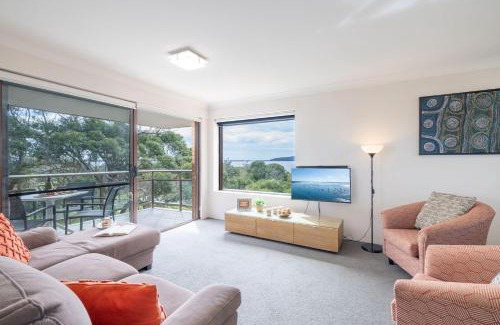 Nelson Bay Apartment | Intrepid 6 right on the waterfront