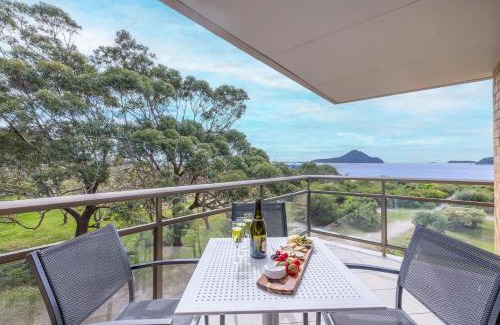 Nelson Bay Apartment | Intrepid 6 right on the waterfront