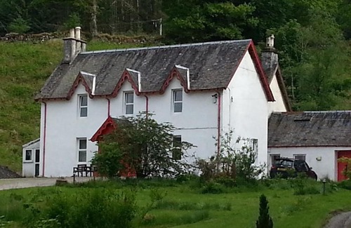 Crianlarich Bed & Breakfast | Inverardran House Bed and Breakfast