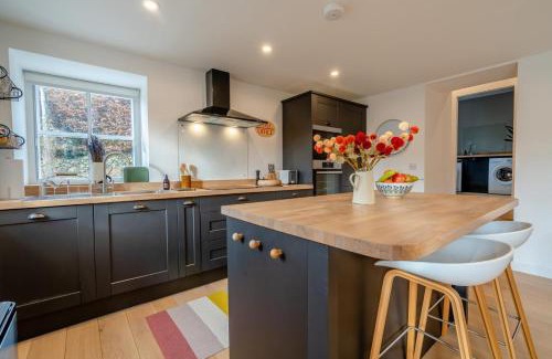 Murthly House | Inverbraan Cottage