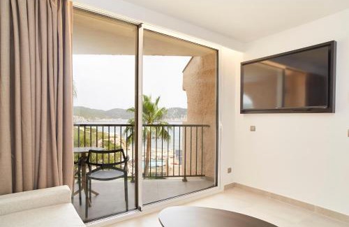 Es Figueral Beach Hotel | Invisa Hotel Club Cala Blanca