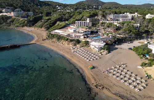 Es Figueral Beach Hotel | Invisa Hotel Club Cala Blanca