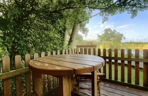 Newmarket Cabin | Inviting 1-Bed Cabin in Newmarket
