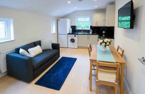 Harringay Apartment | Inviting 2-Bed – Finsbury Park - B