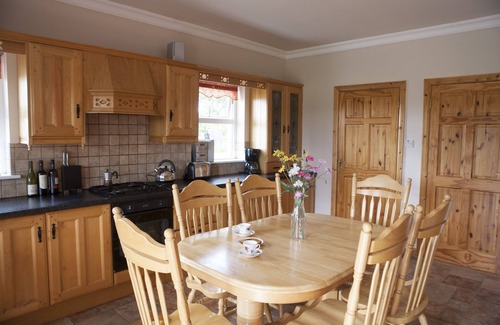Scramoge House | Inviting 4-Bed House in Strokestown