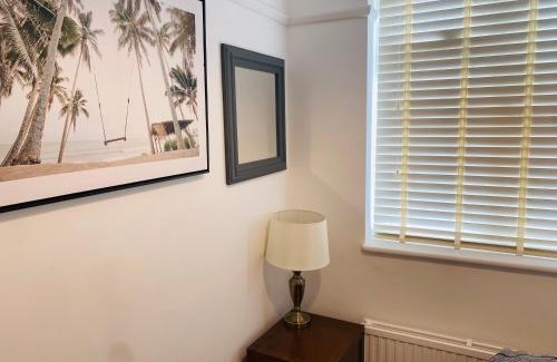 Beverley House | Inviting 4-Bed House in Leeds