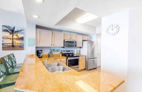 Fort Walton Beach Condo | Inviting 5th-Floor Condo On Okaloosa Island Gulf-Front Views Beach Chairs