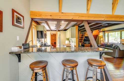 Warren Cabin | Inviting A-Frame Cabin w/Saltwater Hot Tub!