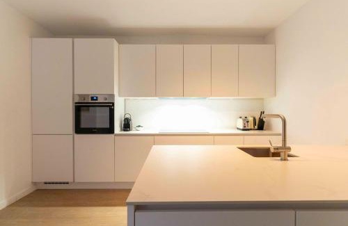 South Antwerp Apartment | Inviting and bright 7-Person Apartment in Antwerp