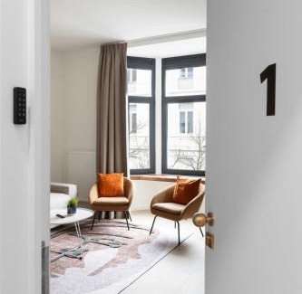 South Antwerp Apartment | Inviting and bright 7-Person Apartment in Antwerp