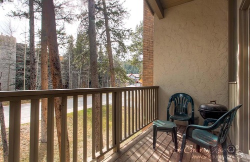Warrior's Mark House | Inviting and Roomy! A Charming Mountain Home Where Comfort Meets Convenience CH02