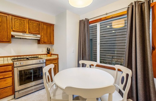 Depoe Bay Condo | Inviting condo near beach and town with fireplace - great for whale watching