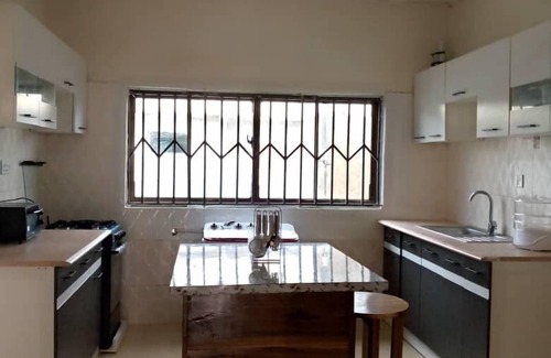 Kumasi Apartment | Inviting 3-Bed Apartment in Kumasi Ashanti Ghana