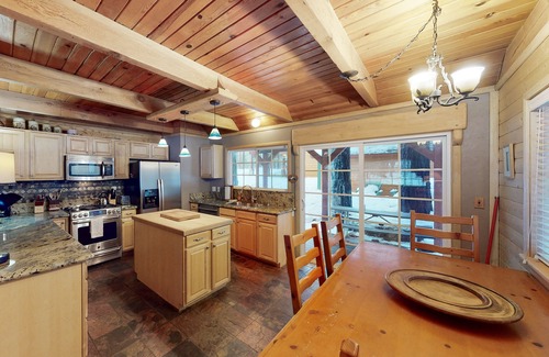 Bijou Park Acres House | Inviting home with pool table - near Heavenly & beaches