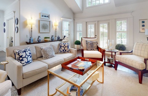 St. Simons Island House | Inviting home with golf nearby, fireplace, full kitchen, & W/D